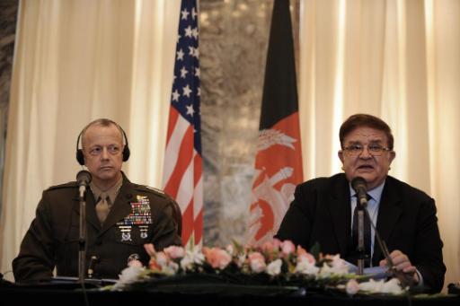 Isaf-Kommandeur in Afghanistan, US-General John Allen, und der afghanische Verteidigungsminister Abdul Rahim Wardak