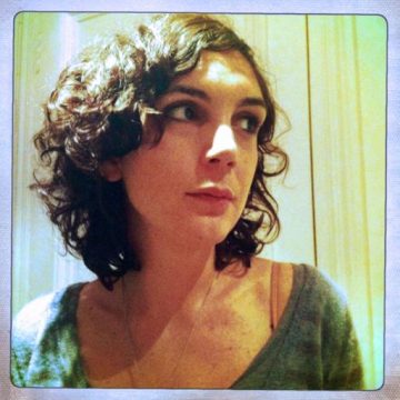 Journalistin Edith Bouvier (Dezember 2011)