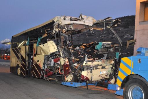 Der verunglückte belgische Bus in Sierre im Schweizer Kanton Wallis