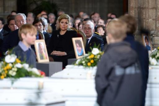Gedenkfeier für die Opfer der verheerenden Buskatastrophe in Löwen