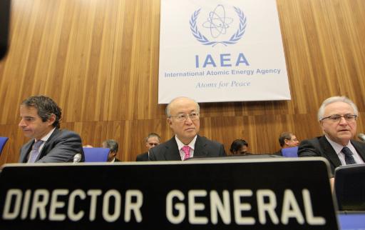 IAEA-Generaldirektor Yukiya Amano (mi.) bei der der Frühjahrstagung in Wien