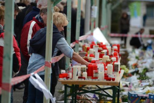Grundschule Lommel: Kerzen für die Opfer des Busunglücks