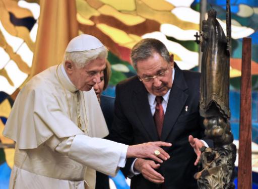 Papst Benedikt bei Raúl Castro