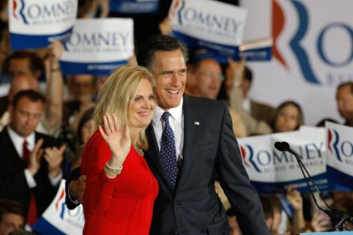 Illinois-Wahlsieger Mitt Romney und seine Frau Ann