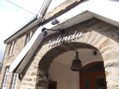 Das Dorfhaus Valender - eine Nahaufnahme