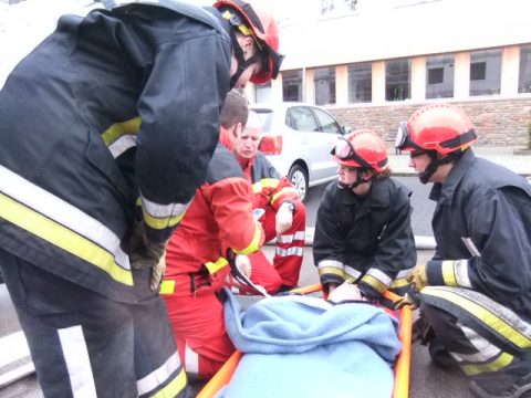 Übung für Feuerwehrkadetten aus St. Vith und Kelmis