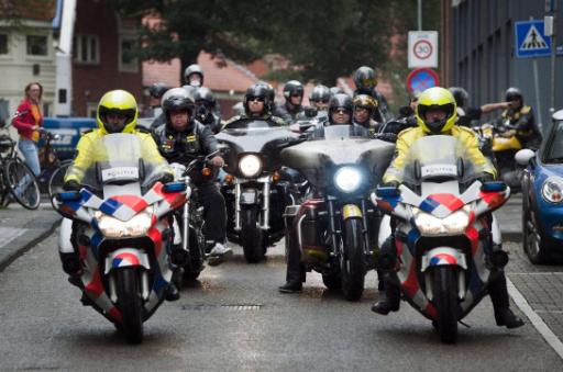 Mitglieder der Clubs "Satudarah" und "Hell's Angels" bei einer Demo in Amsterdam