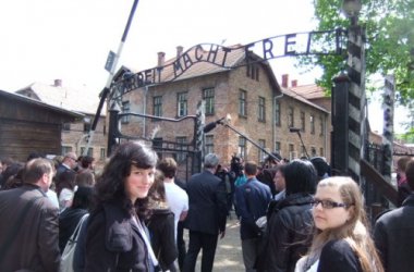 "Train des 1000" - Schüler besuchen Auschwitz