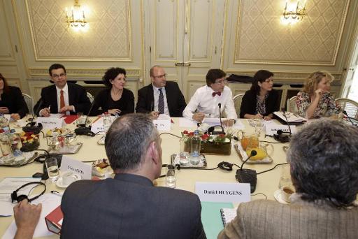 Elio Di Rupo, Annemie Turtelboom, Joëlle Milquet und Vertreter von Homosexuellen- und Lesben-Verbänden