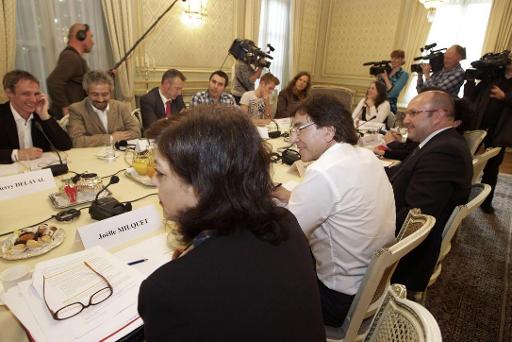 Di Rupo trifft Vertreter der Homosexuellen-Verbände