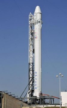 Die Falcon-9-Rakete mit der unbemannten Kapsel "Dragon"