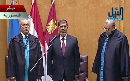Mohammed Mursi legt den Amtseid ab
