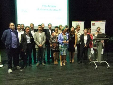 Die Nominierten aus der Provinz Lüttich, darunter Mario Willems (7. v.l.) und Rita Cosi (9. v.l.)