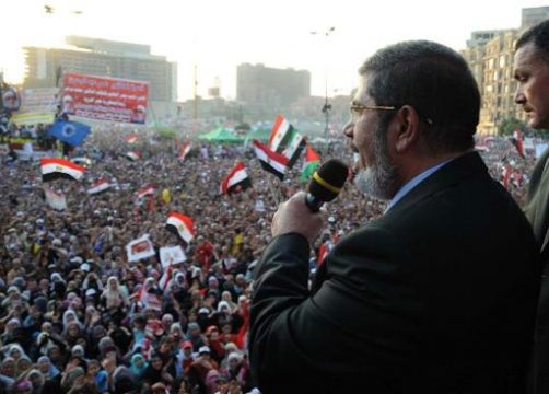 Mursi spricht zu seinen Anhängern am Tahrir-Platz
