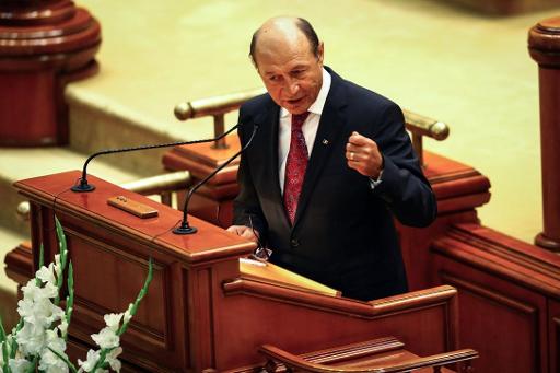 Der rumänische Präsident Traian Basescu im Parlament