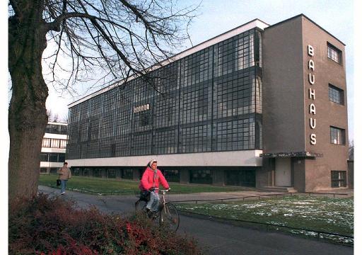 Das alte Bauhaus in Weimar (Bild vom 6. Dezember 1996)