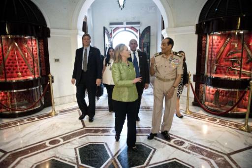 US-Außenministerin Hillary Clinton und der Chef des Obersten Militärrates, Feldmarschall Mohammed Hussein Tantawi