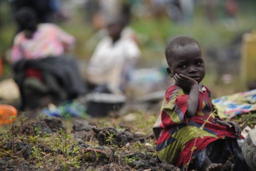 Kongolesisches Kind auf der Flucht