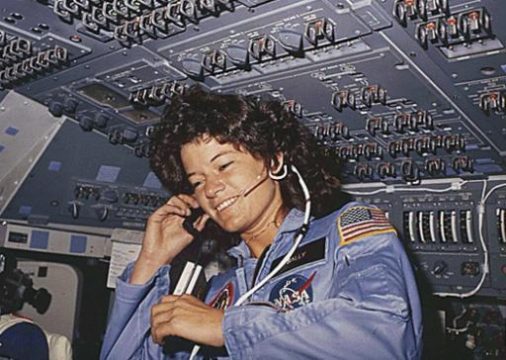 Sally Ride an Bord der "Challenger" im Juni 1983