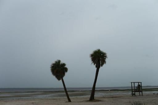 Ein einsamer Strand in Florida erwartet Tropensturm "Isaac"
