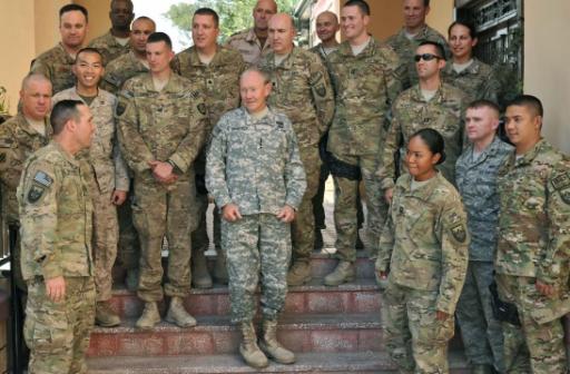 US-Generalstabschef Dempsey mit Soldaten in Kabul (20. August)
