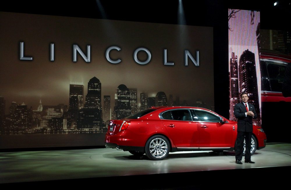 Lincoln goes east