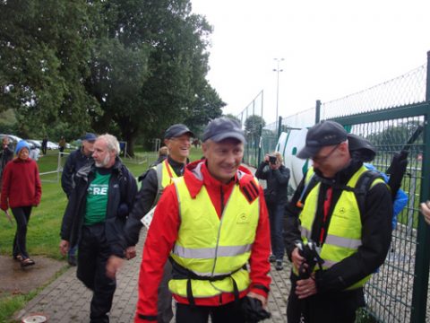 Oxfam Trailwalker: 800 Wanderer schaffen 100 Kilometer