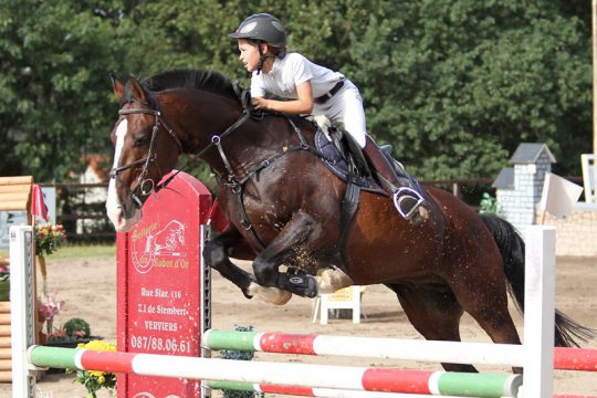 Jenny Pauquet (Reiterfreunde Stockem) gewinnt Springturnier in Eupen
