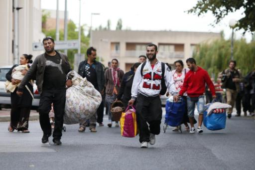 Roma in Évry müssen ihre Sachen packen