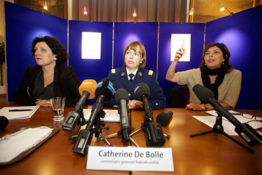 Polizei soll aufgewertet werden: Turtelboom, De Bolle und Milquet stellen die Schwerpunkte vor