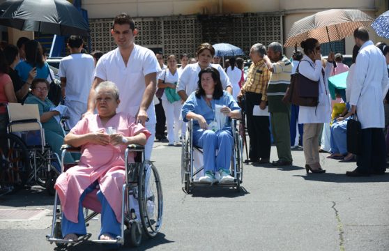 Schweres Erdbeben in Costa Rica - Krankenhaus in San José evakuiert