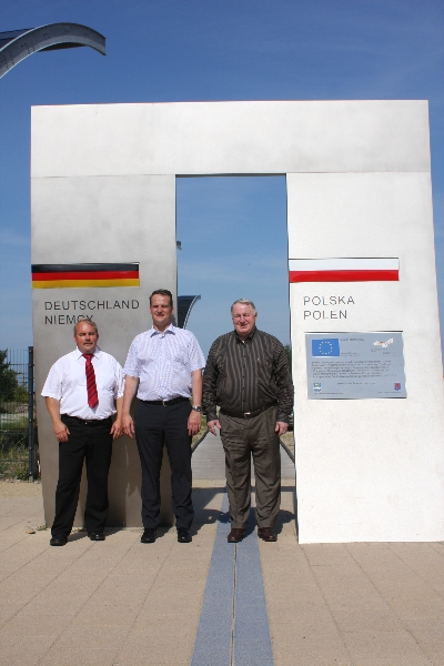 Minister Lambertz und Paasch mit Landrat Hasselmann an der Deutsch-Polnischen Grenze