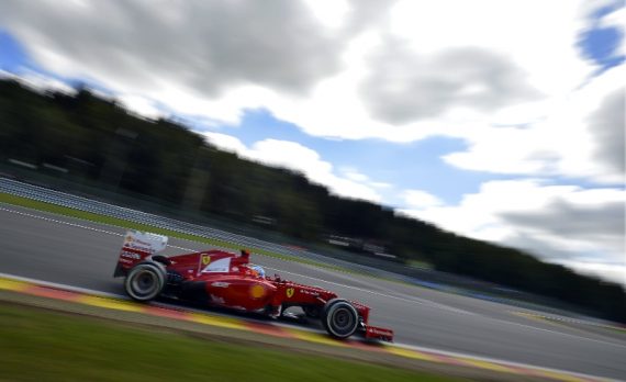 WM-Spitzenreiter Fernando Alonso auf der Ardennen-Achterbahn