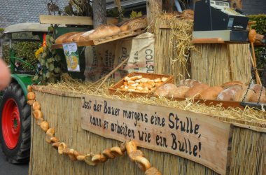 Erntedank-Umzug in Mützenich - 07.10.2012