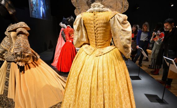 "Hollywood Costume" im Victoria & Albert Museum London