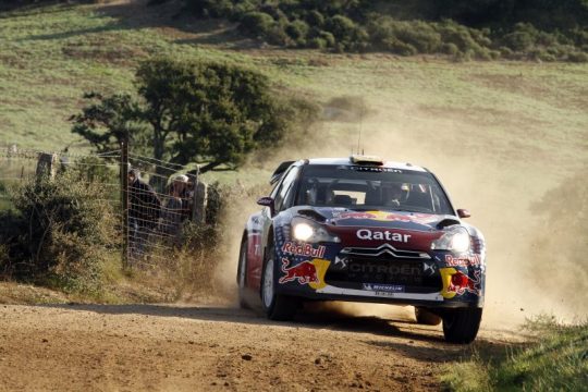 Thierry Neuville in Sardinien auf Rang vier