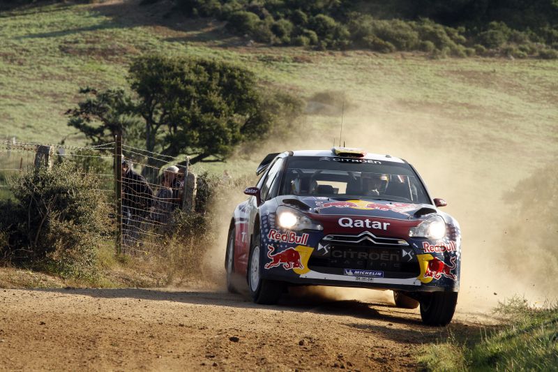 Thierry Neuville in Sardinien auf Rang vier