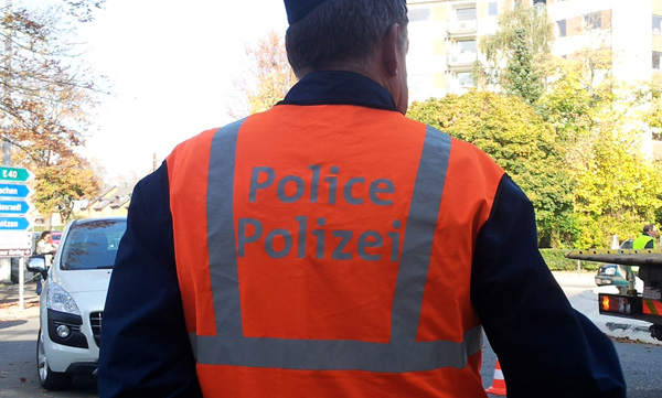 Polizist der Polizeizone Weser-Göhl (Illustrationsbild: BRF)