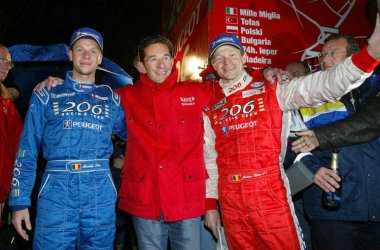 Condroz-Sieger Freddy Loix, Kronos-Teamchef Marc Van Dalen und Bruno Thiry