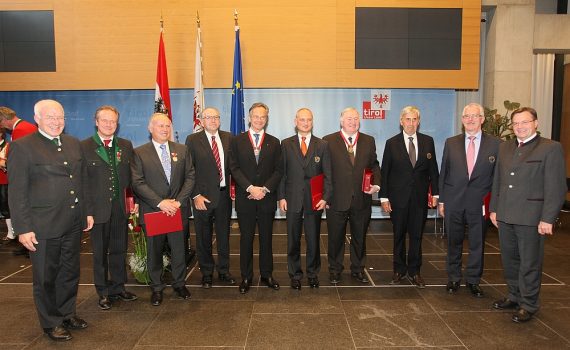 MP Lambertz mit Tiroler Adler Orden ausgezeichnet