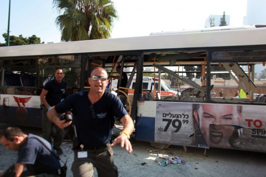 Anschlag auf Autobus in Tel Aviv