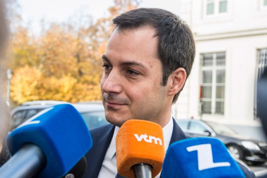 De Croo: 1,2 Milliarden Einsparungen im Sozialsektor möglich