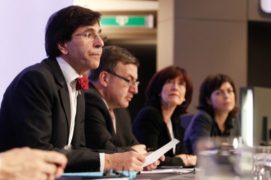 Haushaltsverhandlungen abgeschlossen: Regierung Di Rupo stellt die Details vor