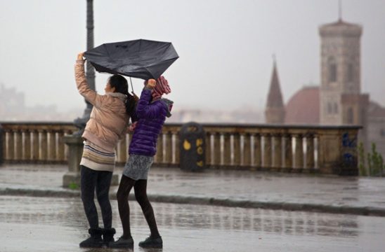Schwere Unwetter machen Italien zu schaffen (Florenz, 28.11.)