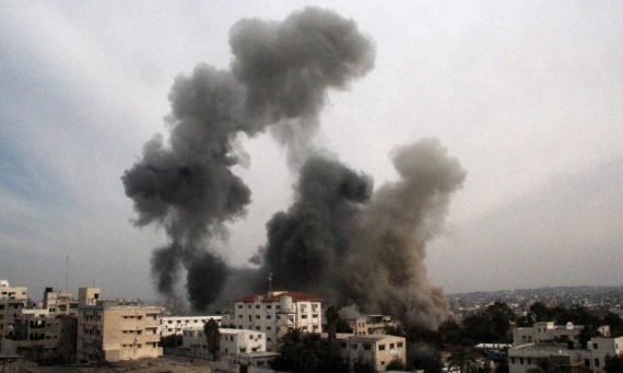 Rauch über Gaza-Stadt