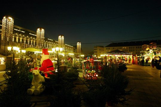 Village de Noël in Lüttich 2012 zum 25. Mal!