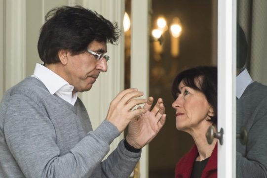 Die Gespräche zwischen Elio Di Rupo und seinen Ministern gehen weiter (hier mit Laurette Onkelinx)