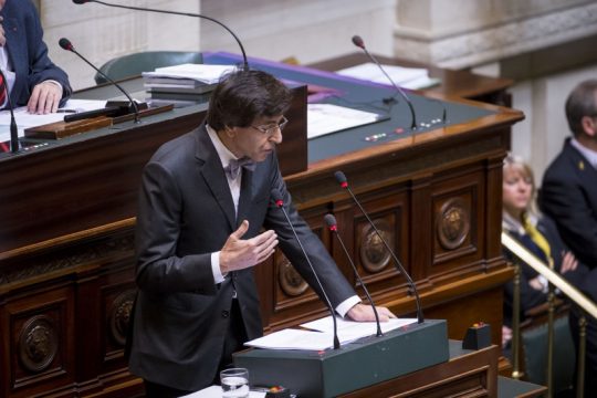 Elio Di Rupo in der Kammer