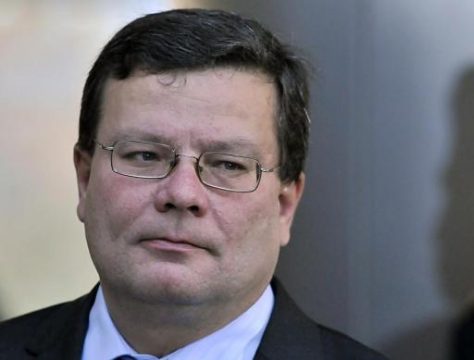 Tschechischer Verteidigungsminister Alexandr Vondra dankt ab