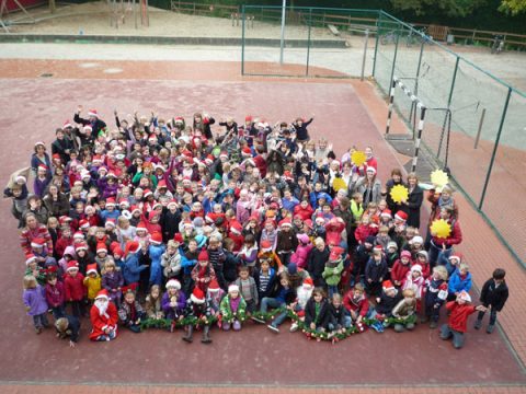 Weihnachtsmarkt der ISDB in Brüssel für Kinder in Bangladesch